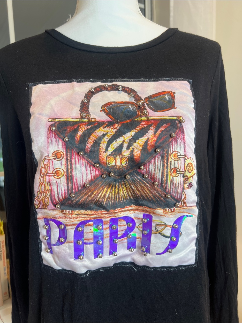 love J Black Top with Multicolor Paris Logo size medium. - Picture 3 of 7